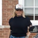 Sheridan Smith – With baseball cap out in central London - 454 x 682