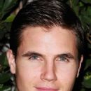 Robbie Amell