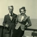 Fritz Pfeffer and Charlotte Kaletta on a boat trip to Harderwijk
