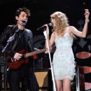 Taylor Swift and John Mayer - 454 x 353