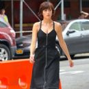 Camilla Belle – ‘Law and Order Organized Crime’ Set in New York City - 454 x 681