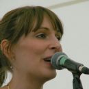 Emily Smith (singer)