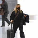 Chloe Kim – Arrive into Los Angeles - 454 x 584