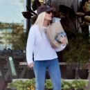 Melissa Cohen – Shopping at Whole Foods in Malibu - 454 x 681