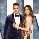 Allison Williams and Alexander Dreymon - 2023 Vanity Fair Oscar Party Hosted By Radhika Jones - Arrivals - 408 x 612