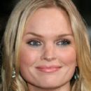 Celebrities with last name: Mabrey