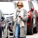 Naomi Watts – Out for a stroll in Soho in New York - 454 x 667