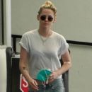 Kristen Stewart – Seen at a Medical Building in Beverly Hills