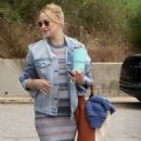 Kate Hudson – Steps out in Los Angeles