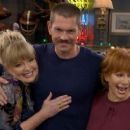 Happy's Place - Reba McEntire - 454 x 256