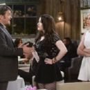 2 Broke Girls (2011)