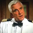Leslie Nielsen- as Captain Daniels - 454 x 340