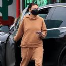 Mila Kunis – In sweats ahead of a pampering session in Beverly Hills
