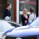 Heidi Montag – Recognized by a fan during Santa Monica lunch outing - 454 x 436