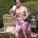 Jessica Biel – In a flowing summer dress on vacation in Portocervo - 454 x 688