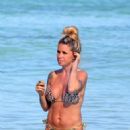 Florencia Pena in Bikini on holiday in Mexico - 454 x 636