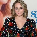 Sophie Reynolds – ‘Stargirl’ premiere photocall at the El Capitan Theatre in Hollywood - 454 x 681