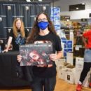 Dave Mustaine - Bottle-Signing and Wine-Tasting Event in Nashville, Tennessee on August 14, 2021 - 454 x 303