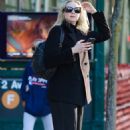 Gwendoline Christie – Seen after grocery shopping in New York - 454 x 793