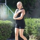 Malin Akerman – Arrives at a friend’s house in Los Angeles