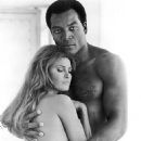 Jim Brown and Raquel Welch - 454 x 595
