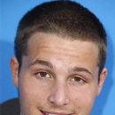 Shawn Pyfrom - 252 x 352