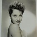 Diana Lewis - 454 x 598