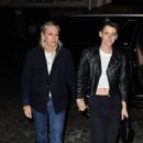 Kristen Stewart – With Dylan Meyer return home - 454 x 681