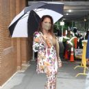 Gloria Estefan – Arrives at The View to talk her movie ‘Father of the Bride’ in NY - 454 x 618