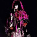 Between June 1st and 02nd 1979 KISS was in New York with photographer Benard Vidal for a DYNASTY-era photo shoot - 454 x 659