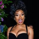 Megan Thee Stallion – The Golden Heart Awards benefiting God’s Love We Deliver - 454 x 681