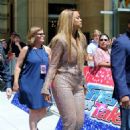 Tyra Banks – Simon Cowell Star On The Hollywood Walk Of Fame Ceremony in LA