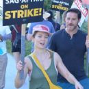 Erika Christensen – Is seen at SAG AFTRA strike in front of Netflix Studios in Hollywood - 454 x 654
