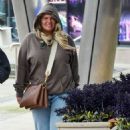 Kerry Katona – Caught up in storm Eunice while arriving at Steph’s Packed Lunch - 454 x 681