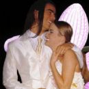 Cecilia Cara and Damien Sargue - 454 x 564