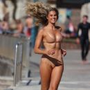 Natalie Roser – Bikini photoshoot in Sydney - 454 x 681