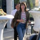 Milla Jovovich – Spotted on Melrose Place in West Hollywood - 454 x 652