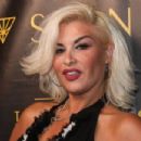 Bobbie Brown - 454 x 303