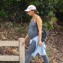 Leona Lewis – On a hike at the Hollywood Hills reservoir - 454 x 588