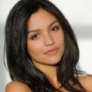 Bianca A. Santos - 290 x 435