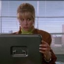 Don't Tell Mom the Babysitter's Dead - Christina Applegate - 454 x 251
