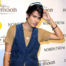 Kiowa Gordon - 400 x 602