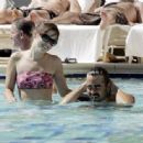 Colin Farrell and Muireann McDonnell in Las Vegas - Paparazzi - 454 x 336