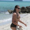 Brooks Nader – In a bikini in Miami - 454 x 830