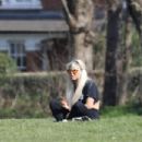 Bianca Gascoigne – Seen in a local park with her new puppy Panda in Essex - 454 x 303