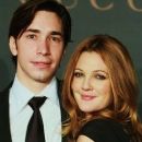 Justin Long and Drew Barrymore