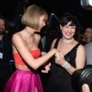 Taylor Swift and Pauley Perrette At The 58th Annual Grammy Awards (2016) - Arrivals - 407 x 600