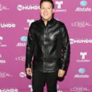 Raúl González- 'Premios Tu Mundo' Awards 2015 - 400 x 600