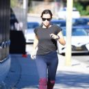 Jennifer Garner – Out for a jog in Brentwood