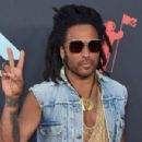 Lenny Kravitz attends the 2019 MTV Video Music Awards red carpet at Prudential Center on August 26, 2019 in Newark, New Jersey - 454 x 301